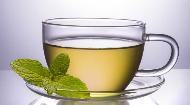 El té verde favorece la salud intestinal y reduce el azúcar en sangre