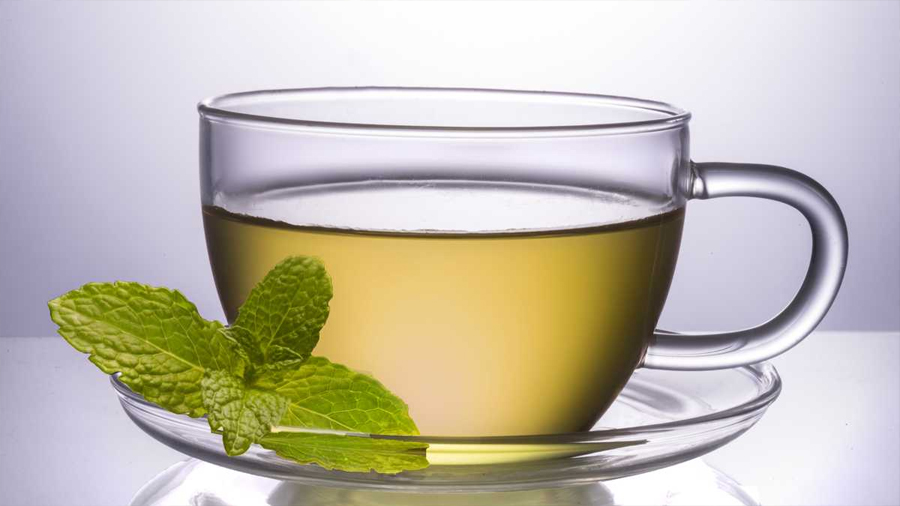 El té verde favorece la salud intestinal y reduce el azúcar en sangre