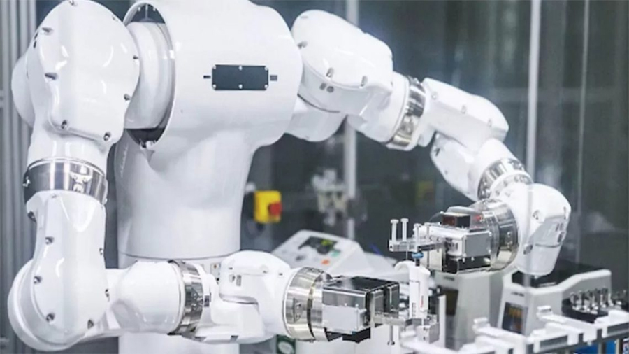Este robot-doctor mejora la tecnología para que los humanos recuperen la vista https://newsweekespanol.com/2022/07/robot-doctor-tecnologia-humanos-vista/