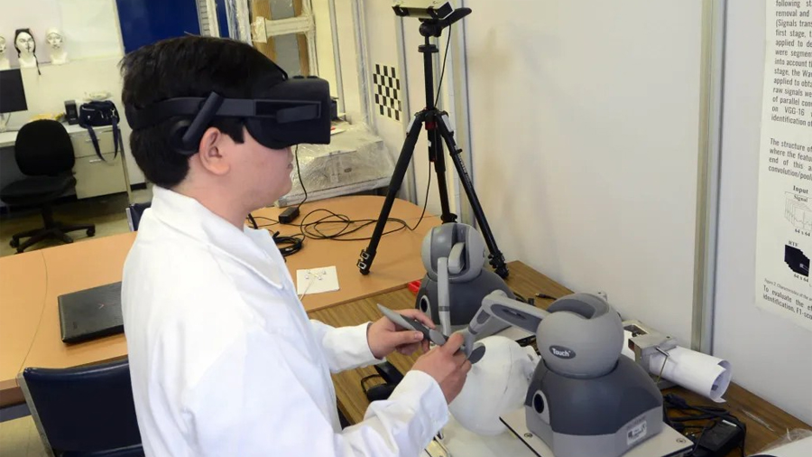 Investigadores UNAM, crean simulador médico con realidad virtual para neurocirugía