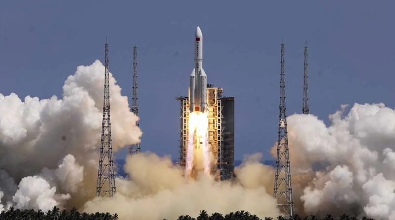China lanza al espacio a Wentian, el primer módulo de investigación de su estación Tiangong