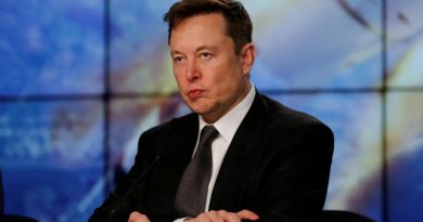 Elon Musk asegura que ha subido su cerebro a la nube, y ha hablado con él