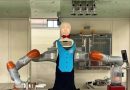 Crean un barman robot que puede interactuar con las personas