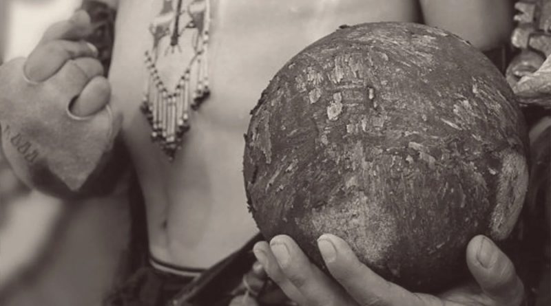 Cenizas de gobernantes mayas eran convertidas en pelotas de hule: arqueólogo INAH