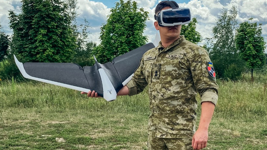 El minucioso y crucial trabajo de los pilotos de drones en Ucrania