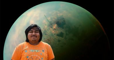Orgullo mexicano: Joven científico maya participará en misión a Titán, luna de Saturno