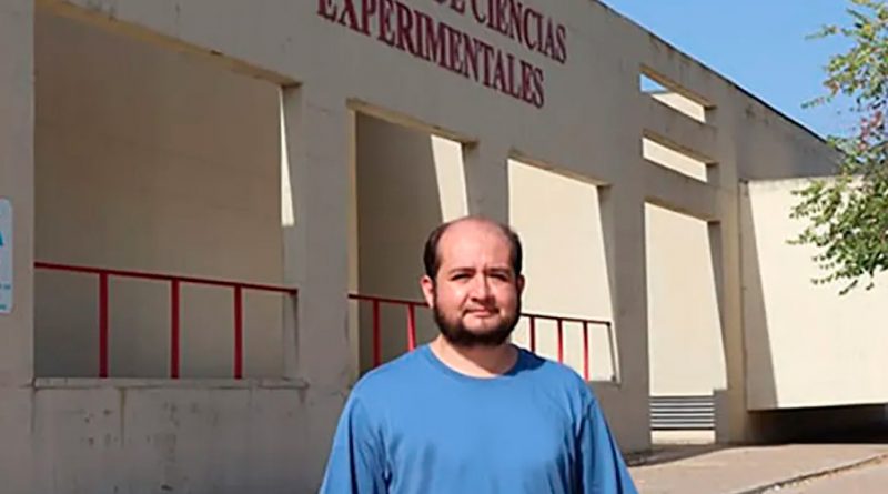 Investigador mexicano gana premio en España por su trabajo en física
