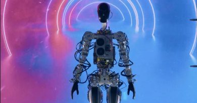 Así es Optimus, el robot humanoide que puede caminar y saludar