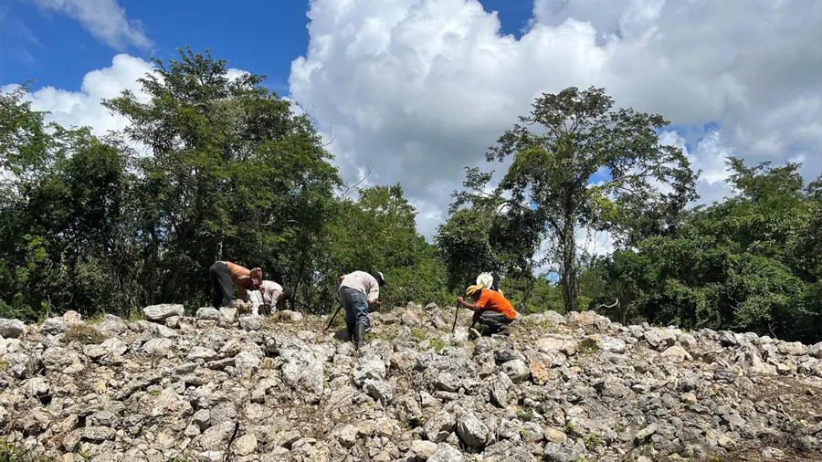 Hallan nuevas estructuras mayas en paraíso prehispánico al sureste de México