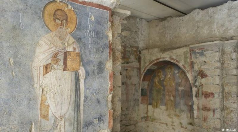 Arqueólogos descubren el lugar exacto de la tumba de 'Santa Claus'
