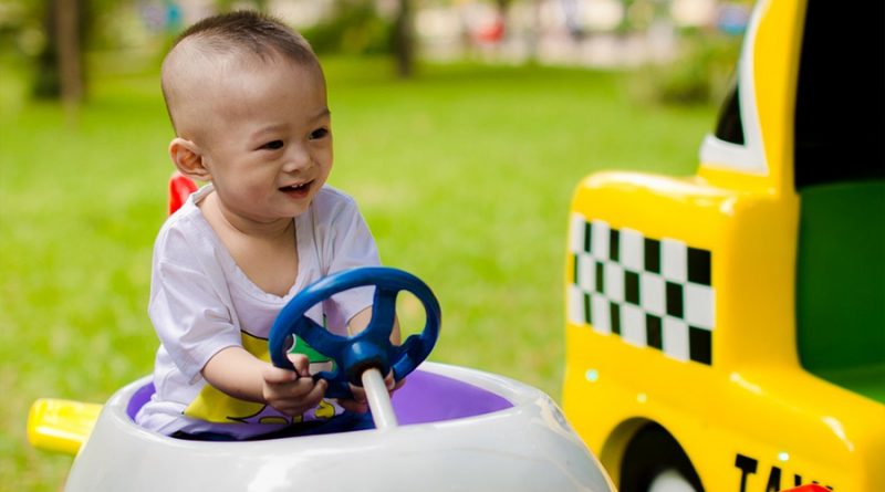 Carros montables para niños: el vehículo de su diversión