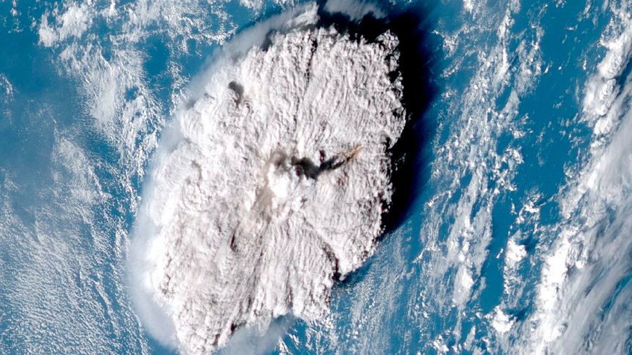 La nube volcánica más alta del mundo superó la capa de ozono