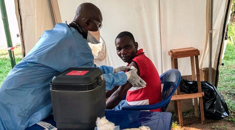 Un ensayo de las vacunas contra el ébola arroja resultados prometedores
