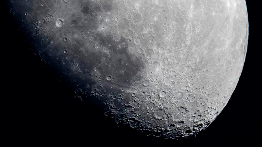 Científicos chinos hallan un mineral exótico nunca antes visto en una muestra lunar traída a la Tierra
