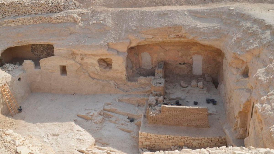 Descubren una tumba real en Egipto que dataría de la dinastía de Tutankamón