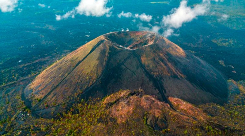 El nacimiento del volcán Paricutín, primero en ser documentado en tiempo real por la ciencia