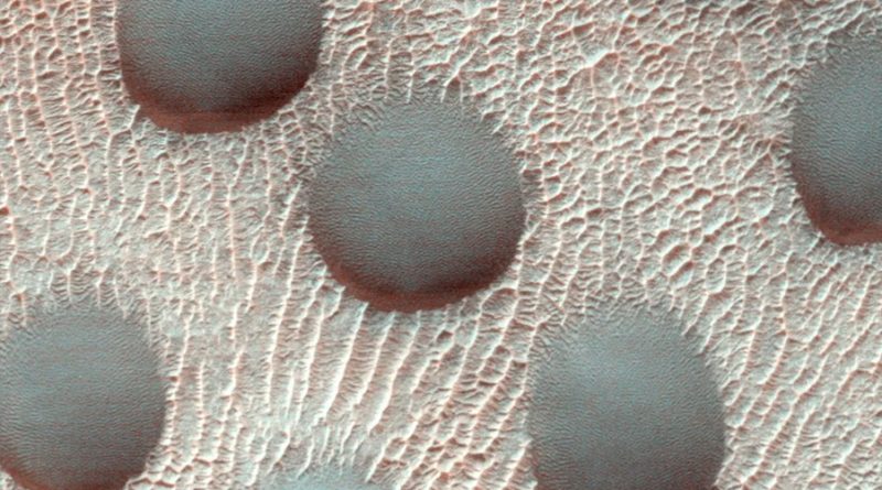 Descubren dunas completamente redondas en Marte, y los científicos están desconcertados