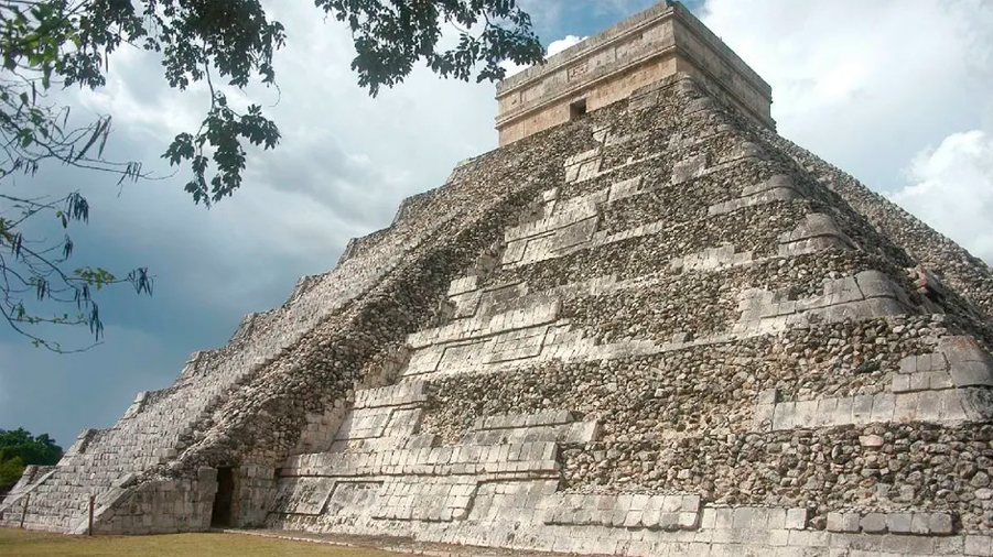 Investigadores hallan similitudes genéticas entre mayas prehispánicos y actuales