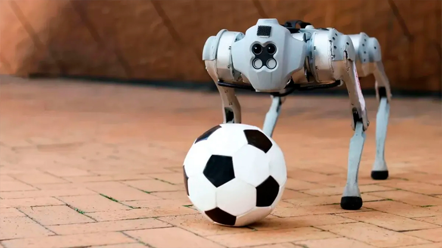 Así es DribbleBot, un perro robot capaz de regatear con una pelota de fútbol y hasta salvar vidas