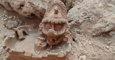 Descubren una representación del dios K’awiil en excavaciones del Tren Maya