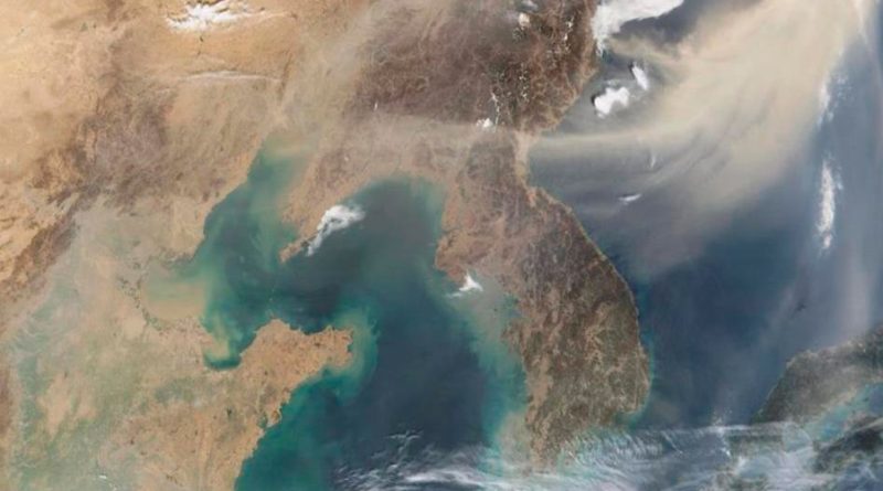 El polvo atmosférico ejerce un papel global en nutrir los océanos