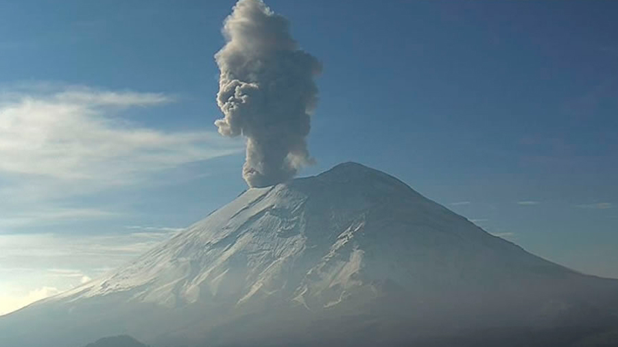 Los científicos prevén meses de intensa ceniza por el volcán Popocatépetl