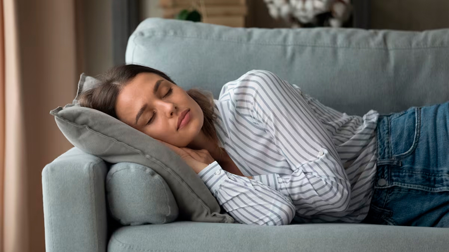 Los beneficios para el cerebro de dormir una siesta corta durante el día