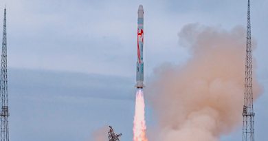 China lanza con éxito el primer cohete del mundo que usa metano y oxígeno como combustible