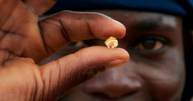 ¿Cómo llegan los diamantes a la superficie terrestre, donde son extraídos por la mano humana?