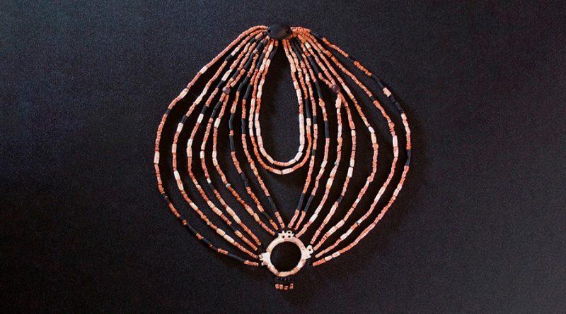 Reconstruyen collar de nueve mil años de antigüedad en Jordania