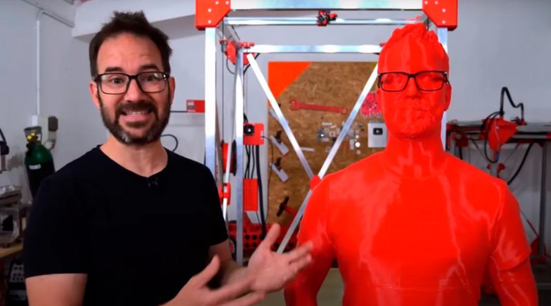 Este youtuber ha creado un clon de sí mismo con una impresora 3D y más 100 horas de trabajo
