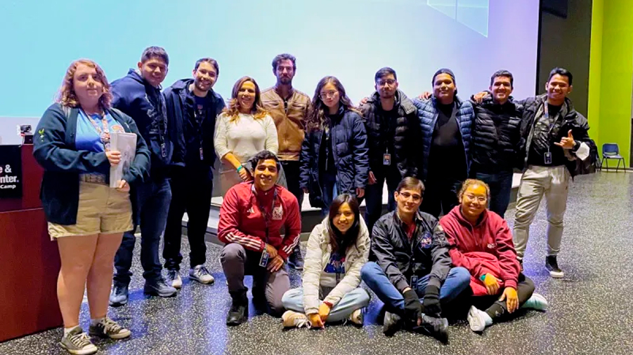 Mat X Space: Jóvenes mexicanos a la conquista del espacio