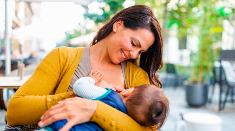 Descubren por qué el llanto del bebé provoca la subida de leche a la madre: la razón