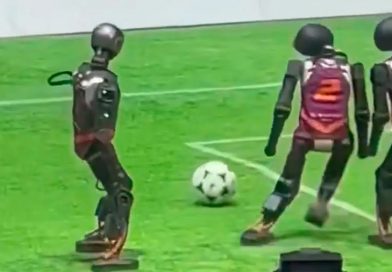 China marca un hito con el primer partido de fútbol entre robots con IA