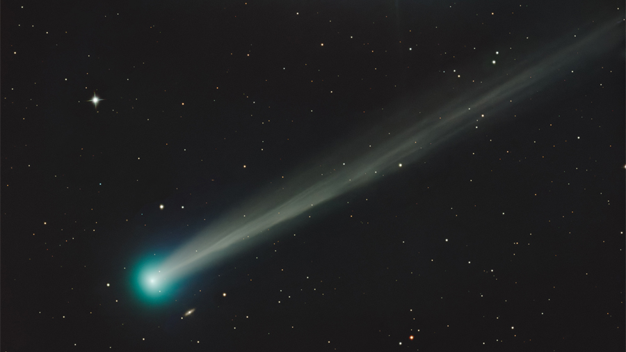 Octubre cósmico: ¿Cuándo y cómo ver el cometa C/2025 R2 SWAN que pasa una vez cada 20 mil años?