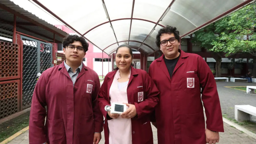 Desarrollan estudiantes mexicanos estetoscopio con IA: detecta males cardiacos
