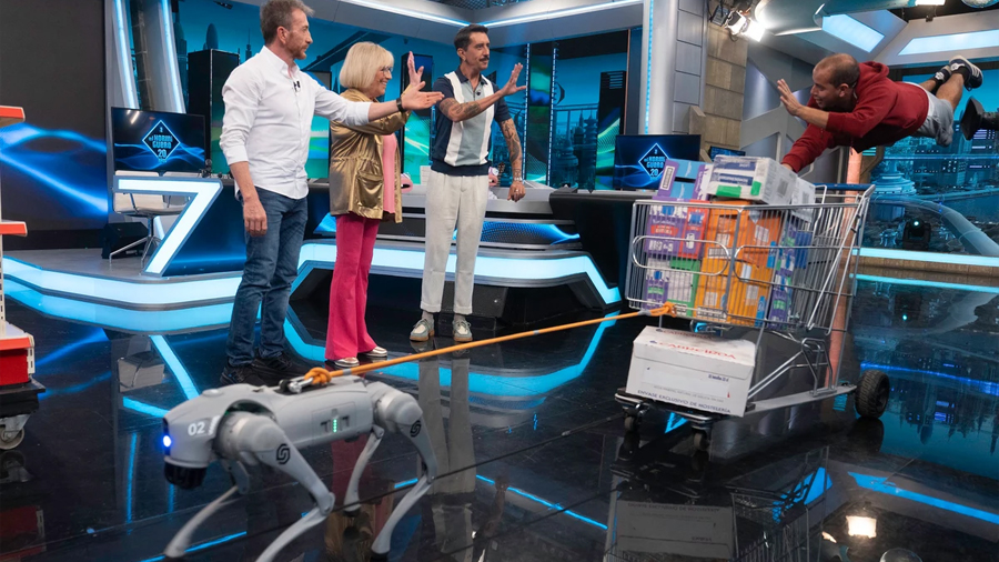 Marron presenta al perro Alicio y al héroe del super: así hace la compra el equipo de ciencia de El Hormiguero