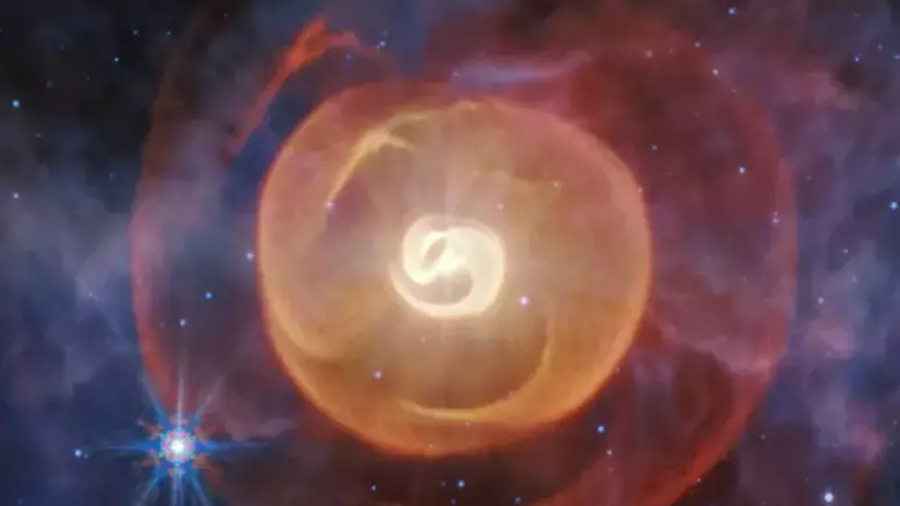 El telescopio Webb toma foto de un embrión cósmico