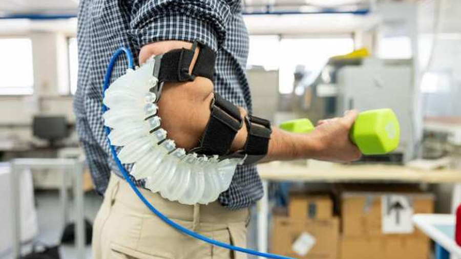 Brazo robótico acoplable que refuerza el nuestro en trabajos pesados