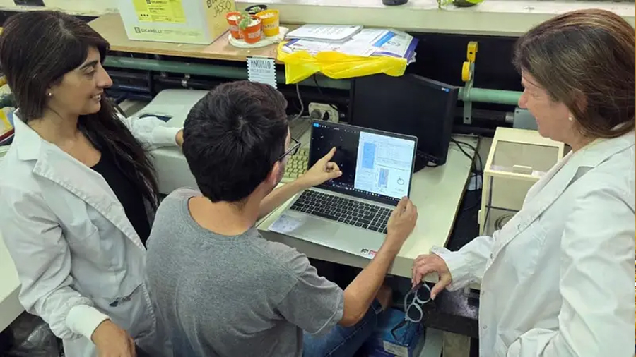 Científicos argentinos descubren que una bacteria mortal tiene reloj biológico