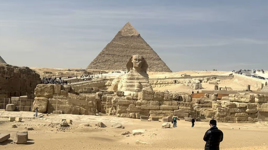 Arqueólogos descubren cámaras ocultas junto a la Gran Pirámide de Egipto