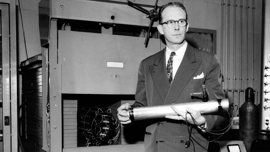 Willard Libby: el científico que revolucionó la arqueología con el carbono-14