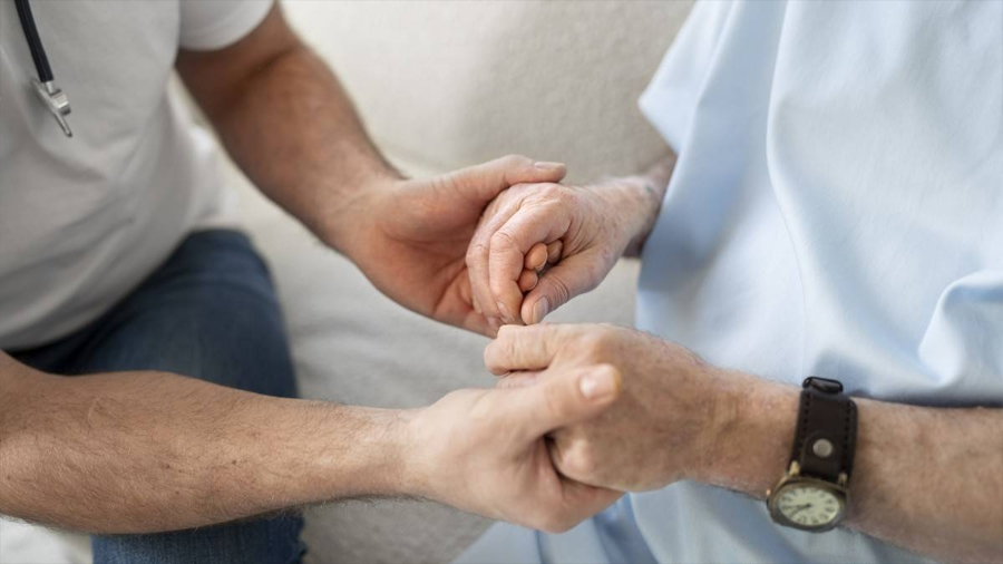 Crean radares que identifican cambios en la marcha vinculados al Parkinson