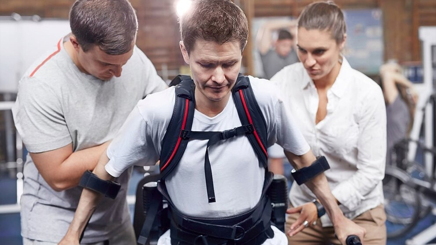 Por qué caminar sigue siendo inestable tras una lesión parcial de la médula espinal