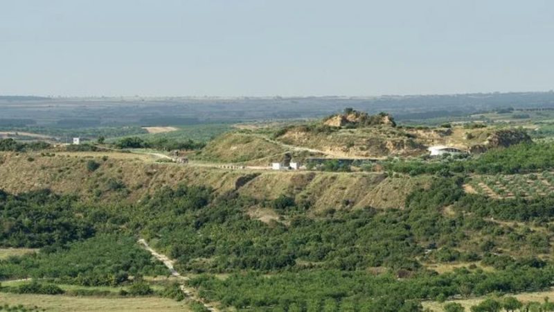 Hito arqueológico: Desentierran un túmulo funerario asociado a Alejandro Magno y descubren un tamaño fuera de toda lógica