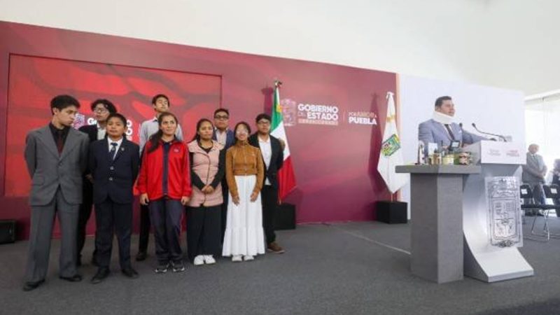 Estudiantes poblanos representarán a México en Olimpiada Internacional de Matemáticas SIMOC 2026