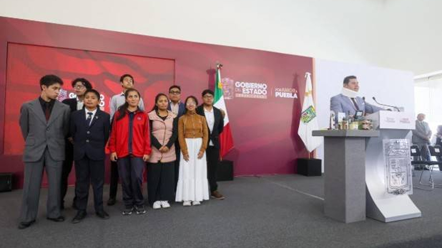 Estudiantes poblanos representarán a México en Olimpiada Internacional de Matemáticas SIMOC 2026