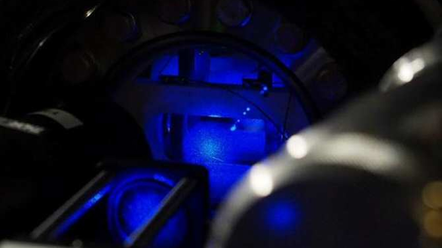 Sensor cuántico avanzado para materia oscura y ondas gravitacionales