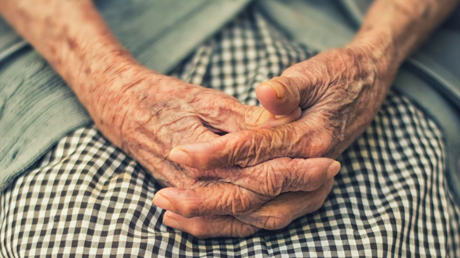 Los científicos buscan pistas sobre la longevidad en tres hermanas brasileñas mayores de 100 años