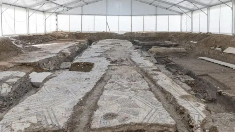 Descubren una iglesia de 1.600 años debajo de una antigua pescadería italiana